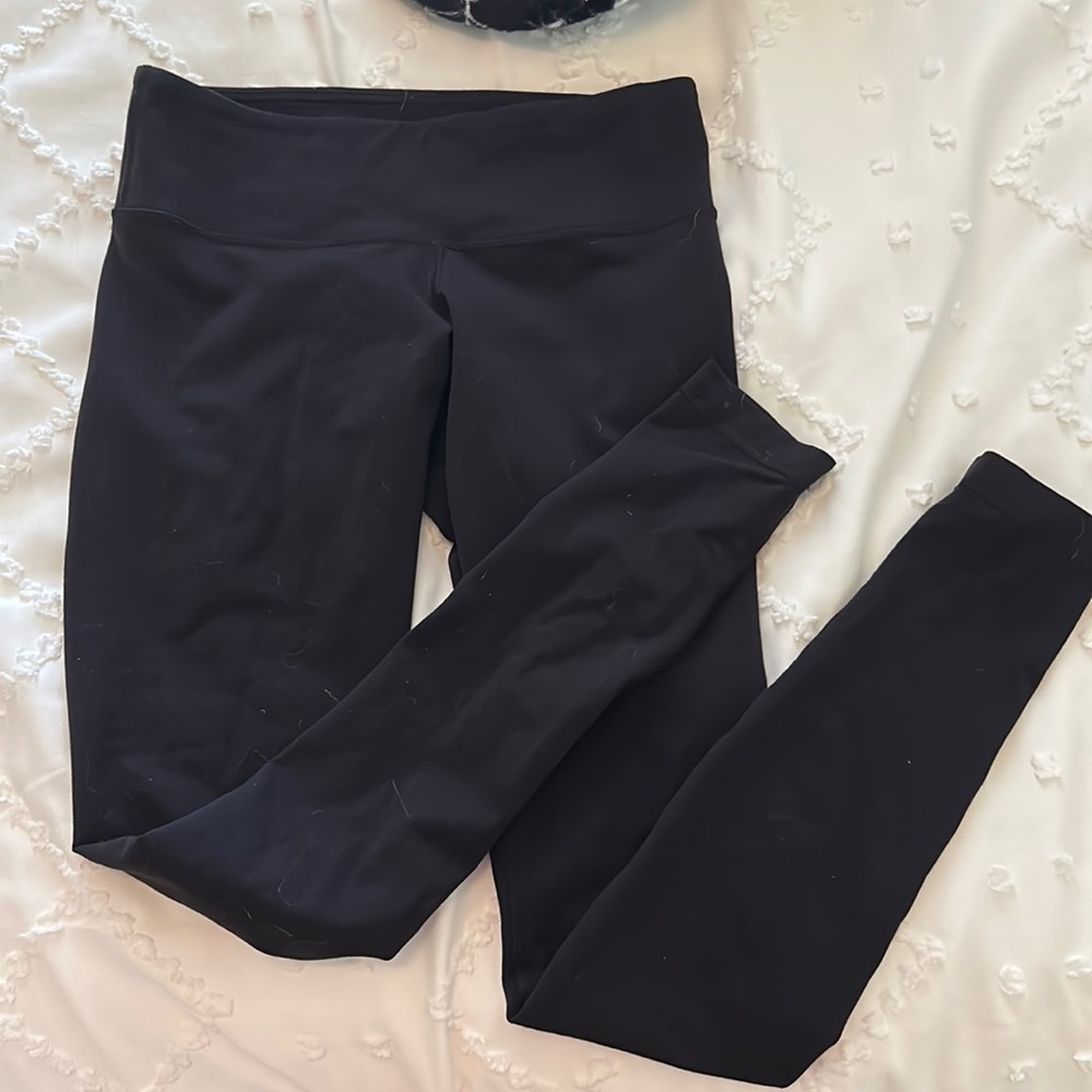 black lululemon leggings - size 6